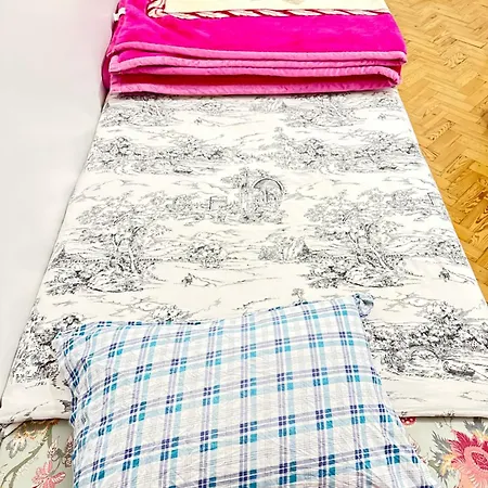 Rainbow 게스트하우스 *